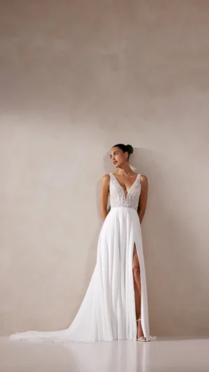 Νυφικό a-line από λαμπερό chiffon με βαθύ v ντεκολτέ και ανοιχτή πλάτη V – 11396